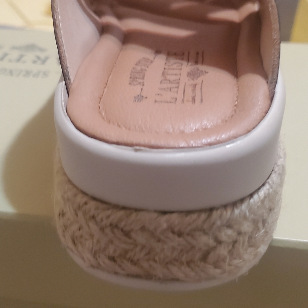 sandals - Picture 5 of 5